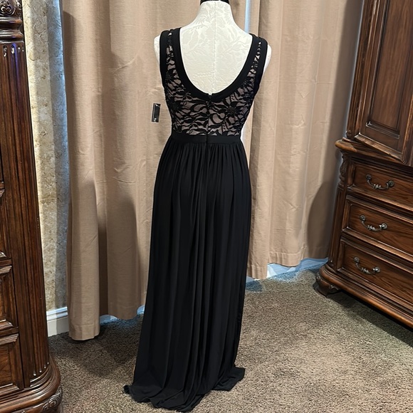 R & M Richards / size 6 black long dress - Picture 3 of 7
